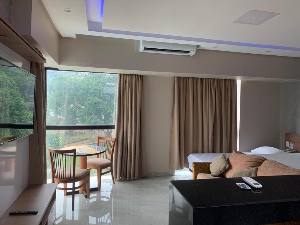 Flat No Tropical Executive Hotel Manaus Exteriör bild